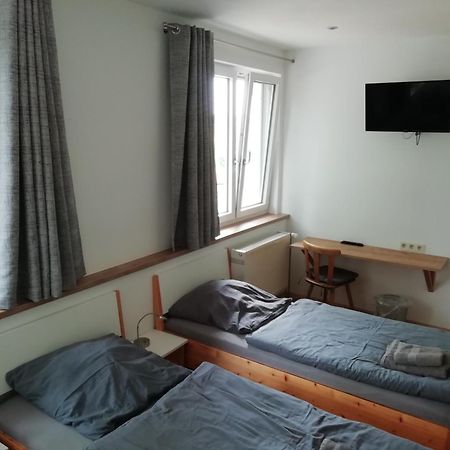 Zum Schulhaus Apartment Бургленгенфелд Екстериор снимка
