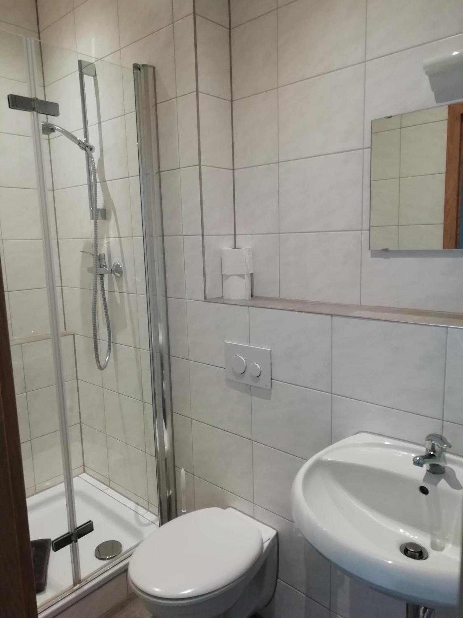 Zum Schulhaus Apartment Бургленгенфелд Екстериор снимка