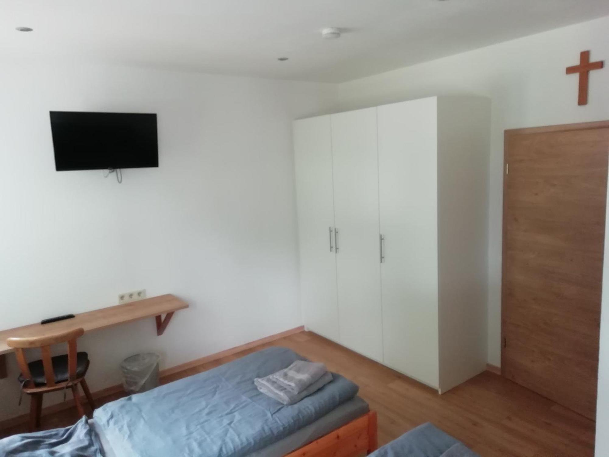 Zum Schulhaus Apartment Бургленгенфелд Екстериор снимка